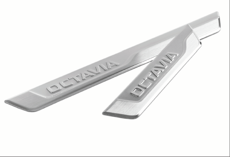 Einstiegsleistensatz Alu mit Schriftzug "Octavia"
